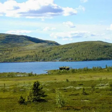 Fiskebu At Flaksjoen