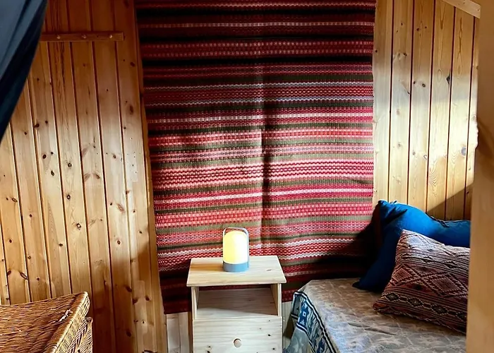 Semesterbostad Fiskebu At Flaksjoen *