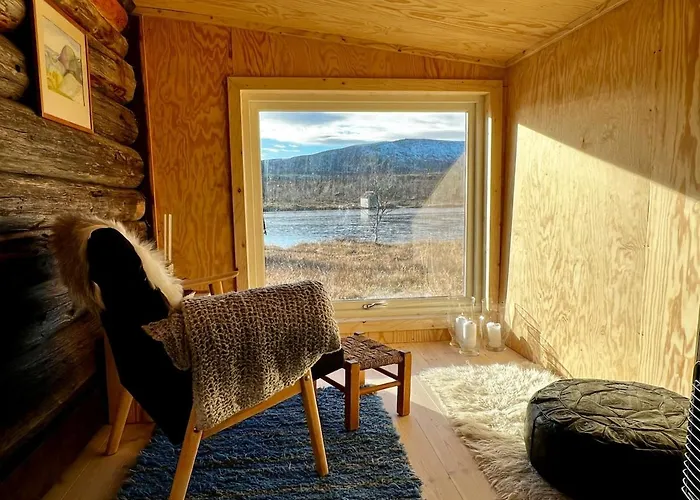 Fiskebu At Flaksjoen Semesterbostad *